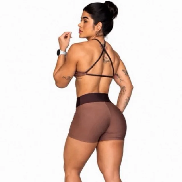 Conjunto Short e Top Costas Cruzadas